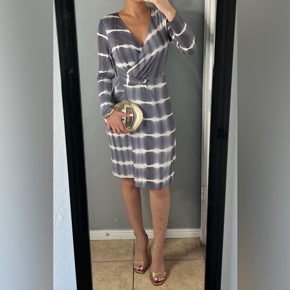 NWT tie dye surplice longsleeve midi dress M | soft stretchy fall brunch modest